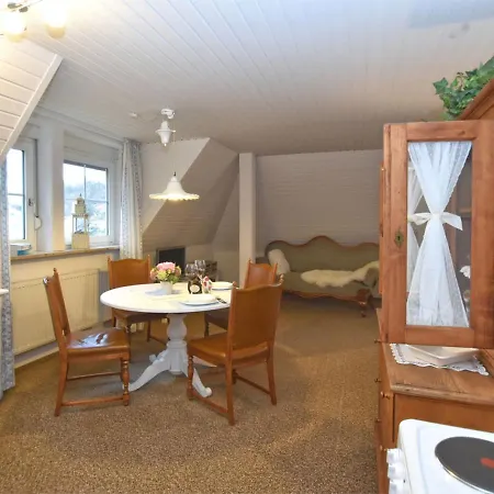 Apartment With Garden In Weissenbrunn