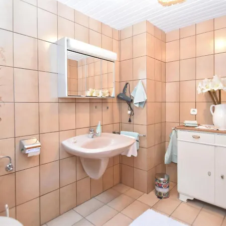 Apartment With Garden In Weissenbrunn