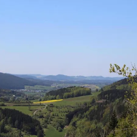Mit Garten In * Weissenbrunn