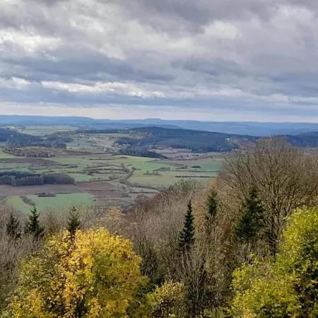 Mit Garten In Weissenbrunn